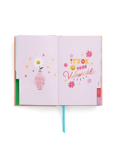 Classic 17-Month Academic Planner - Daisies